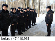 Сотрудники патрульно-постовой службы полиции на инструктаже (2017 год). Редакционное фото, фотограф Free Wind / Фотобанк Лори