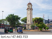 COLOMBO, SRI LANKA - FEBRUARY 21, 2020: View of Khan Clock Tower. Редакционное фото, фотограф Виктор Карасев / Фотобанк Лори