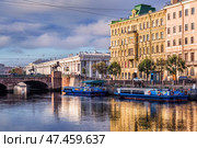 Аничков мост, Доходный дом Лихачева, дом Шаховской, река Фонтанка, Санкт-Петербург. Редакционное фото, фотограф Baturina Yuliya / Фотобанк Лори