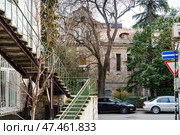 Городской пейзаж. Улица Боткинская. Ялта. Крым. Редакционное фото, фотограф Владимир Шибаев / Фотобанк Лори