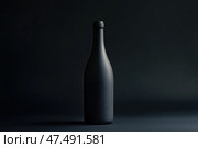 Черная винная бутылка на темном фоне — минималистичная концепция. Стоковое AI-изображение, AI-художник Александр Жуков / Фотобанк Лори
