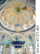 Beautiful picturesque interior decoration of the Kul Sharif Mosque in the territory of the Kazan Kremlin. Russia (2022 год). Стоковое фото, фотограф Константин Лабунский / Фотобанк Лори