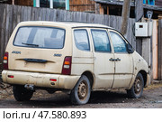 Автомобиль ВАЗ-2120 «Надежда» в 2025 году. Редакционное фото, фотограф Бородкин Андрей / Фотобанк Лори