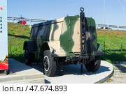 Советская военная мобильная электростанция  на двухосном прицепе.  Ростовская область, Каменск-Шахтинский, Россия. (2021 год). Редакционное фото, фотограф Андрей Цыганков / Фотобанк Лори