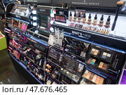NYX cosmetics in Kuala Lumpur (2017 год). Редакционное фото, фотограф Александр Подшивалов / Фотобанк Лори
