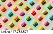 Colorful capsules arranged symmetrically on pastel backgrounds in vibrant hues. Разноцветные капсулы симметрично расположены на пастельных фонах ярких оттенков. Стоковое AI-изображение, AI-художник Katsiaryna Repich / Фотобанк Лори