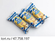 Глазированный сырок "Простоквашино" со вкусом ванили. Редакционное фото, фотограф Станислав Кноп / Фотобанк Лори