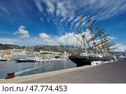 Monaco, Monaco Ville, Monte-Carlo, 2015.09.04: Four-masted barque ship, the Russian training ship is in the port of Hercules in Monaco, in the program of the Year of Russia in Monaco, sunny day. Редакционное фото, фотограф Vladimir Drozdin / Фотобанк Лори