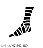bandaged foot fracture injury glyph icon vector illustration. Стоковая иллюстрация, иллюстратор Vectorwin / Фотобанк Лори