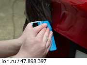 Tinting of the rear headlights of the car.Car design.Detaling center. Стоковое фото, фотограф Александр Поташев / Фотобанк Лори
