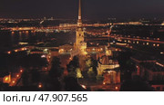 Aerial night view of Peter and Paul Fortress (2023 год). Стоковое видео, видеограф Михаил Коханчиков / Фотобанк Лори