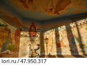 Фрески, иконопись.Храм Казанской иконы Божией Матери — православный храм в Ижевске, база епархиального Отдела образования и религиозной катехизации Ижевской и Удмуртской епархии.город Ижевск, The Church of the Kazan Icon of the Mother of God is an Orthodox church in Izhevsk, the base of the diocesan Department of Education and Religious Catechesis of the Izhevsk and Udmurt Diocese. Izhevsk city. Редакционное фото, фотограф Юрий Карачев / Фотобанк Лори