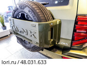 Автомобиль Tank 400 в официальном дилерском центре. Китайский производитель автомобилей. Редакционное фото, фотограф FotograFF / Фотобанк Лори