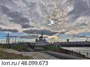Нижегородская ГЭС (Горьковская) на реке Волге у города Заволжье в Городецком районе Нижегородской области. Здание электростанции и линии электропередач. Редакционное фото, фотограф Константин Григорьев / Фотобанк Лори