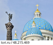Троицкий собор в Санкт-Петербурге. Фигура богини победы (2014 год). Редакционное фото, фотограф Александр Алексеев / Фотобанк Лори