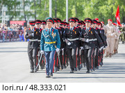 Парад Победы 9 мая, посвящённый 80-й годовщине Победы в Великой Отечественной войне, на главной площади им. М. Горького. Город Бердск, Новосибирская область, Западная Сибирь. Редакционное фото, фотограф Евгений Мухортов / Фотобанк Лори