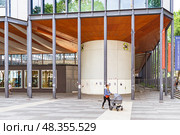 Jussieu Campus of Universite Pierre and Marie Curie, UPMC, in 5th arrondissement (2018 год). Редакционное фото, фотограф Ирина Мойсеева / Фотобанк Лори