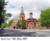 Храм Святителя Митрофана Воронежского на Хуторской (Митрофаниевская церковь)  в Савёловском районе Москвы. Редакционное фото, фотограф stargal / Фотобанк Лори