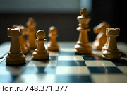 Шахматы на шахматной доске. игра, расставлены фигуры. Стоковое AI-изображение, AI-художник Котова / Фотобанк Лори