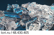 Sharp pieces of broken clear glass. Стоковое видео, видеограф Илья Шаматура / Фотобанк Лори