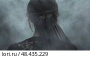 The elegance witch in the fog. Стоковое AI-видео, аниматор Виктория Новохацкая / Фотобанк Лори