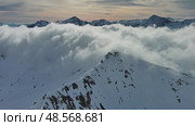 Snow Alp mountain range landscape. Стоковое видео, видеограф Михаил Коханчиков / Фотобанк Лори