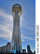 Bayterek Tower in Astana. symbol of Kazakhstan (2011 год). Редакционное фото, фотограф Александр Карпенко / Фотобанк Лори