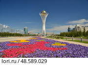Bayterek Tower in Astana. symbol of Kazakhstan (2011 год). Редакционное фото, фотограф Александр Карпенко / Фотобанк Лори