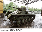 Т-70 - советский легкий танк периода Великой Отечественной войны (Второй мировой войны), находящийся в Музее техники Вадима Задорожного, Московская область, Россия (2020 год). Редакционное фото, фотограф Наталья Волкова / Фотобанк Лори