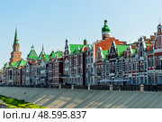 The picturesque embankment of Bruges in Yoshkar-Ola is made in the old European style of Flemish motifs, Northern Gothic, Old Russian style. Russia (2022 год). Стоковое фото, фотограф Константин Лабунский / Фотобанк Лори