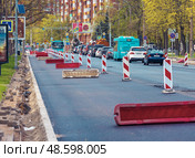 Ремонт городской дороги весной. Санкт-Петербург. Редакционное фото, фотограф Grigory_Gez / Фотобанк Лори