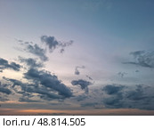 Вечернее весенне небо над Санкт-Петербургом. Стоковое фото, фотограф Елена Дробахина / Фотобанк Лори