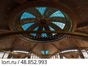 Interior of Aimani Kadyrova Mosque "Mother's Heart" in Argun (2021 год). Стоковое фото, фотограф Юлия Белоусова / Фотобанк Лори