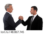 Partners handshaking. Стоковое фото, агентство Ingram Publishing / Фотобанк Лори