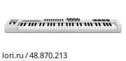 gray synthesizer isolated on white background. Стоковое фото, агентство Ingram Publishing / Фотобанк Лори