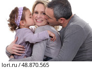 A loving family. Стоковое фото, агентство Ingram Publishing / Фотобанк Лори