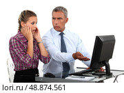 Boss highlighting mistake. Стоковое фото, агентство Ingram Publishing / Фотобанк Лори