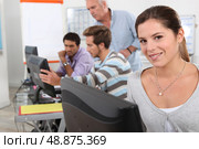 IT lesson. Стоковое фото, агентство Ingram Publishing / Фотобанк Лори
