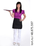 portrait of a waitress. Стоковое фото, агентство Ingram Publishing / Фотобанк Лори