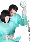 medical staff with computer. Стоковое фото, агентство Ingram Publishing / Фотобанк Лори