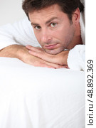 man in bathrobe. Стоковое фото, агентство Ingram Publishing / Фотобанк Лори