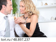 drinks at home. Стоковое фото, агентство Ingram Publishing / Фотобанк Лори