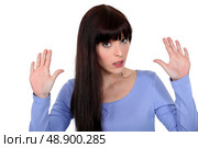Women apologizing. Стоковое фото, агентство Ingram Publishing / Фотобанк Лори