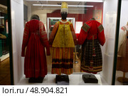 Выставка "Русский женский костюм" в музее на Делегатской. Редакционное фото, фотограф Дмитрий Неумоин / Фотобанк Лори