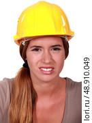 A disgusted tradeswoman. Стоковое фото, агентство Ingram Publishing / Фотобанк Лори