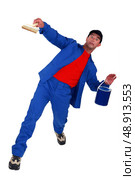 Painter  falling down. Стоковое фото, агентство Ingram Publishing / Фотобанк Лори