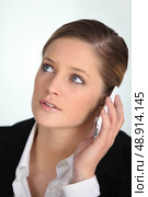 Businesswoman talking on the phone. Стоковое фото, агентство Ingram Publishing / Фотобанк Лори