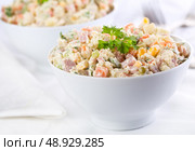 traditional russian salad on a plate. Стоковое фото, агентство Ingram Publishing / Фотобанк Лори