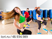 zumba dance cardio people group training at fitness gym workout exercise. Стоковое фото, агентство Ingram Publishing / Фотобанк Лори