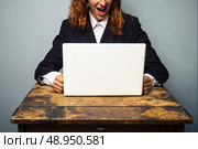 Businesswoman working on laptop. Стоковое фото, агентство Ingram Publishing / Фотобанк Лори